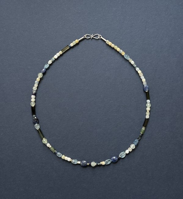 Edelsteinkette